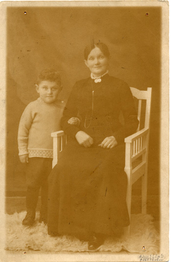 051_1.jpg