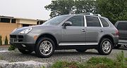 180px-2004_Porsche_Cayenne_S.jpg