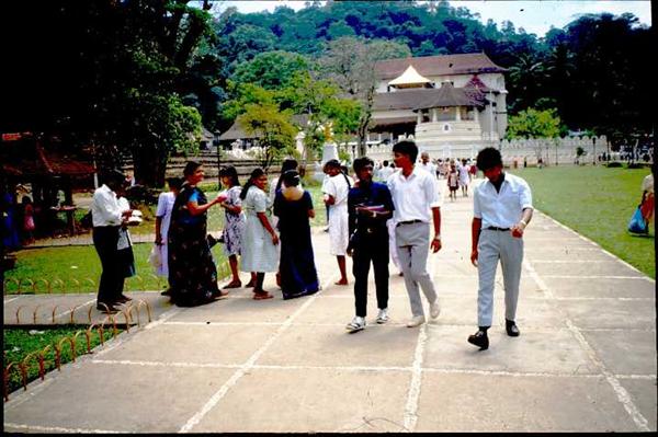 sri lanka tand tempel.jpg