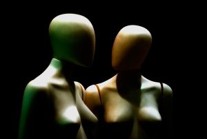 1065269_two_manikins.jpg