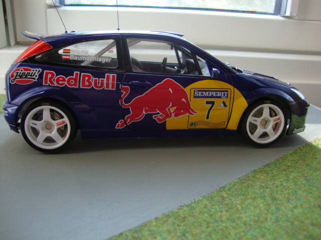 GB 16 Ford Focus Red Bull