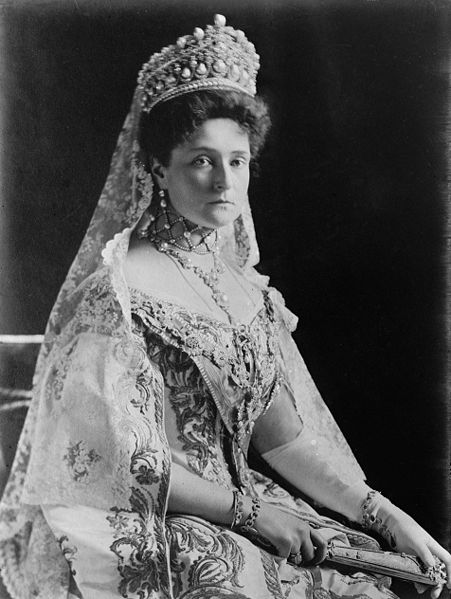 451px-Alexandra_Fyodorovna_LOC_01137u.jpg