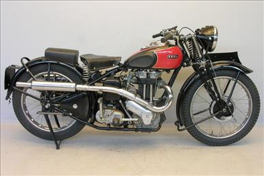 Ariel_350_cc_Red_Hunter_1938.jpg