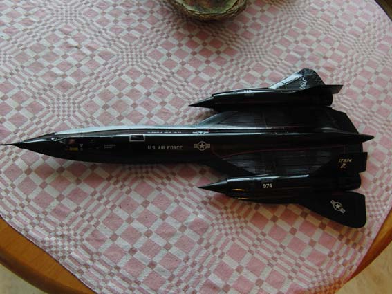 Black 18.jpg