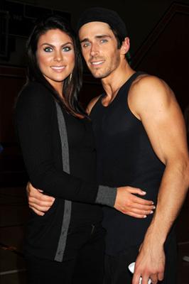 Chloe med pojkvän Brandon Beemer.jpg