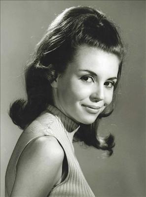 julieolsen.jpg