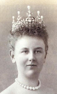 wurtemberg20diamant20parel20tiara2001_101971629.jpg