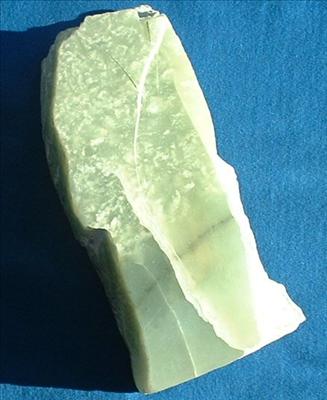 Obearbetad jade