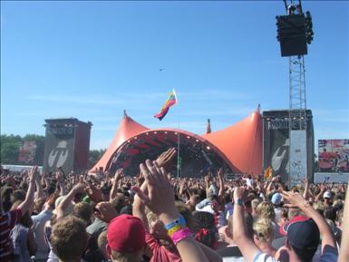 800px-Koncert-orange-05.jpg
